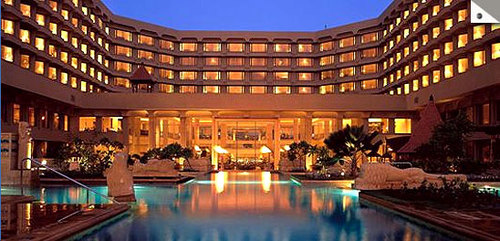 Delhi 5 Star Hotels is comfort and console pair with deluxe accommodation in city, it’s a highly notable web portal for their unmatched services.