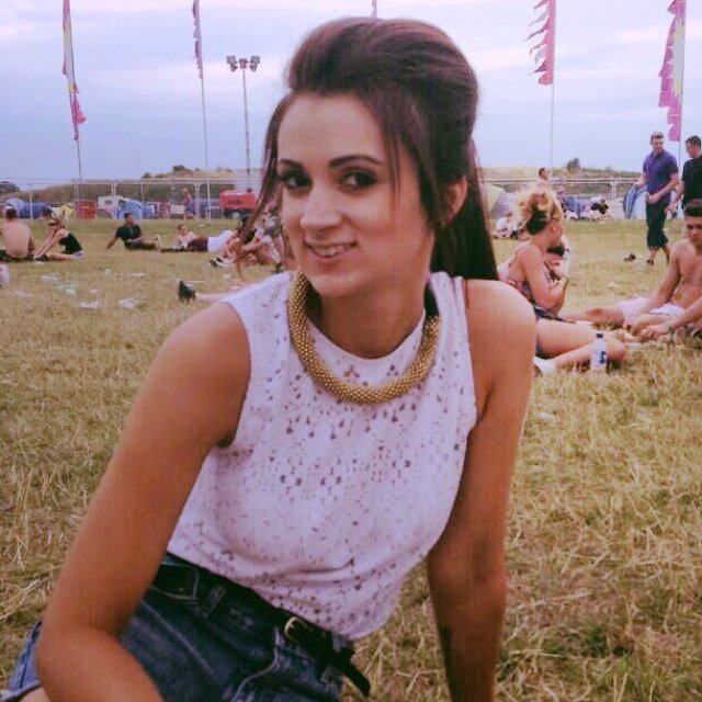 JessicaLouise77's profile picture. 