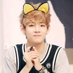 ผมวีนะครับ สุดหล่อจากBTS สถานีรถไฟไง เคยขึ้นป่าววว เอ้อ จากหมอชิตถึงแบริ่งไง เอ้ยยยยยยยย  ถึงแม้ว่าค่าตั๋วจะขึ้น แต่ก็อยากให้ฟอลผมมานะ // รักทุกคน