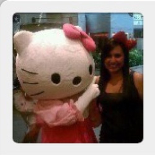 HelloLaura96's profile picture. 