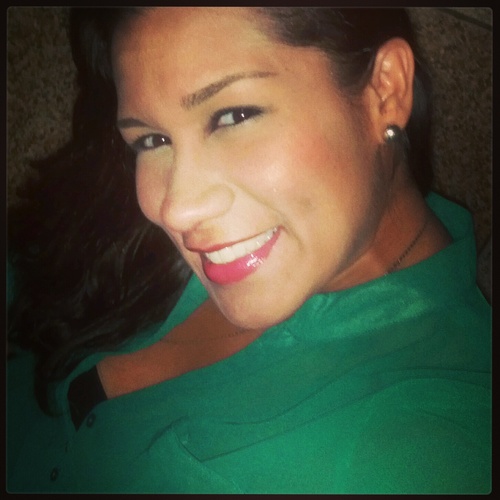 Comunicadora Social (UCV), periodista, locutora, mercadóloga, PR lover...