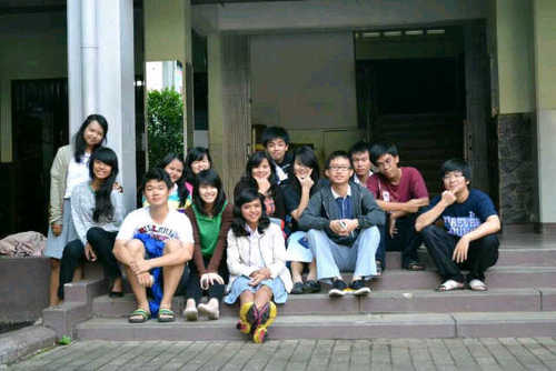 Official account X2 Thomas Aquino 12/13 Forever Young disini kita membahas tentang semua kejadian dikelas X2