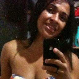 Técnica em Enfermagem 
Cursando Serviço Social Façam