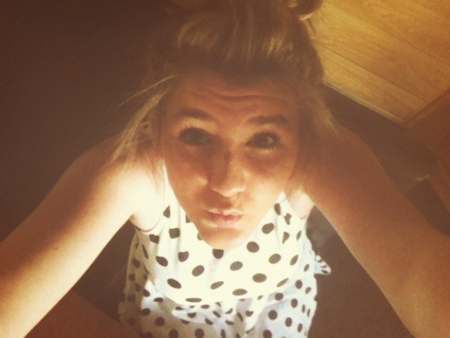 I am a singer /dancer/actress currently doing oliver and hairspray ! Follow my personal - @hannnbradleyyy ! #hannahsworld