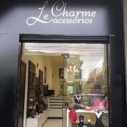 Uma loja diferente , repleta de novas propostas e grande estilo , você esta convidada para descobrir o que a Le Charme Acessórios pode te oferecer .
