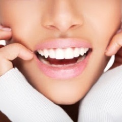 Professional Quality Home Teeth Whitening Kits, Made in the USA for that Hollywood Smile.