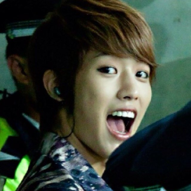 INFINITE Lee Sungyeol(bot)
完全手動。R18対応。たくさんチング作りたい！botもペンちゃんもいっぱい絡んで。