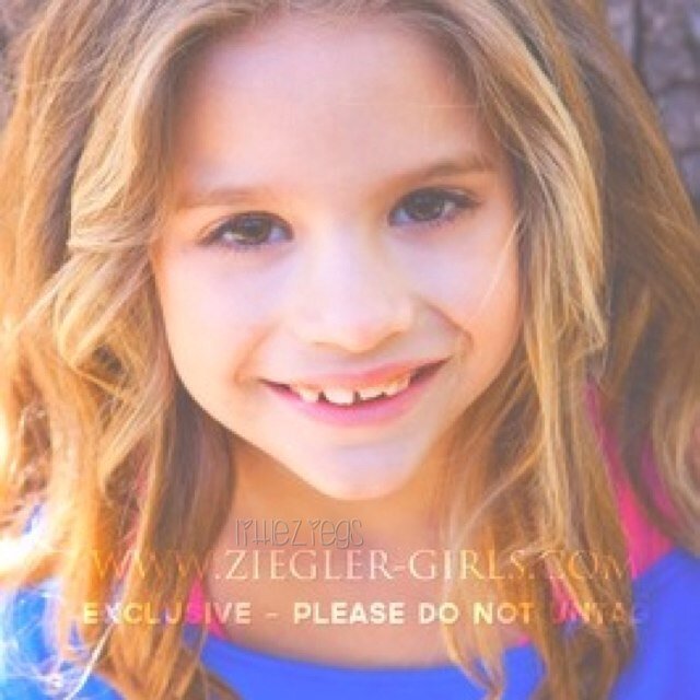 KENZIE BOO ILY. Followed by Payton, Christi, Melissa, Holly, Jill, Jessi,Hannah,Lucas & Brooke!