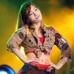 ฟอลไม่อัน ใครใจดีฟอลกลับแอคหลัก @pigaletaeny_ss2 ด้วยน้า ^__^  เมนแทยอน แบคฮยอน