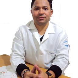 Sou cabeleiriero, maquiador, enfermeiro pós graduado em tricologia cosmetica, trabalho na área de beleza há mais de 20 anos.