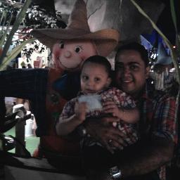 Bendecido por DIOS , y el amor por mi esposa y hijo son único.