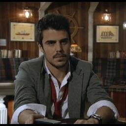 El tonto del chicle disponible para todos ustedes. Enamorado de Vilma, por lo que prometi dedicarla cada segundo de mi vida. #RolBerenjeno:3