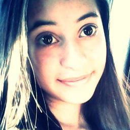 Ela faz da minha vida melhor, não sei oque seria de mim sem você, é Amiga jaz especial para mim um tantão assim s2s2s2 @S_c_h_u_e_d_a