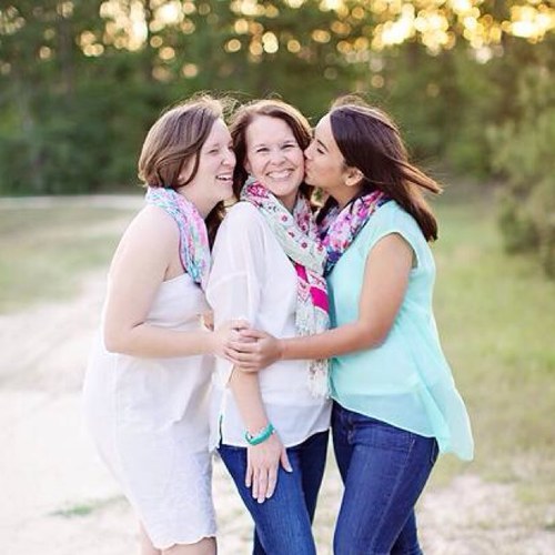 Wife and blessed to be the mom of 4.