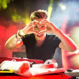 You make me feel at home @nickyromero | Since: 29/07/13
