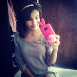 - 12 anoos, mineeiira. Enquanto houver razões eu não vou desistir .. ♪ http://t.co/0S7fsSKJ11 Seegue aê , sigo de volta !