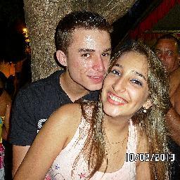 -- Valéria Paiva
 a menina dos seus sonhos !
♥ Abençoada por Deus e bonita por natureza ~
 Dentro-- uma personalidade minha
 fora-- apenas um conceito seu.