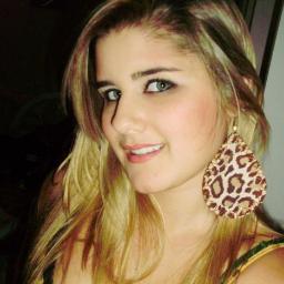 Euu queroo.
Euu PossO.
Euu coonsiigO ←
●๋• Siimplees αssiim ~
Twittando até o fim! ;p