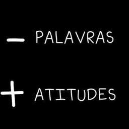 Atitude é uma pequena coisa que faz uma grande diferença.