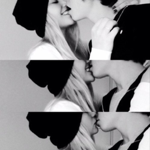 just another girlfriend account~ :))) 3 

**the couple in my profile pic is not me**