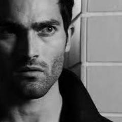 Once more into the fray. Into the last good fight I'll ever know. Live and die on this day. Live and die on this day. || #TW || #AR || 18+ ||