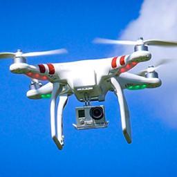 Somos especialistas en equipos de cine independiente y cinematografía aérea. Contamos con experiencia en la tecnología de sistemas aéreos no tripulados.