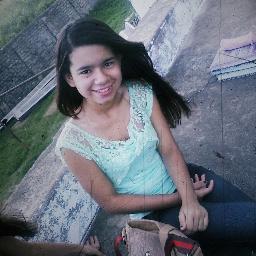 'Sou como você me vê,posso ser leve como uma brisa ou forte como uma ventania, depende de quando e como você me vê passar.'