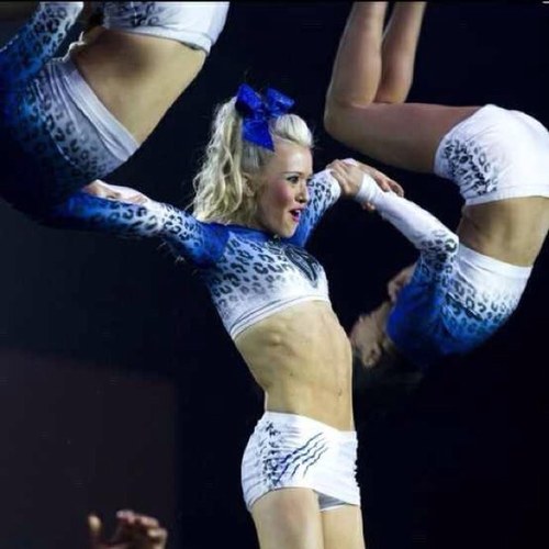 Oh.my.god, Becky look at her BOW