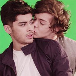 Directioner (Harry) (Zayn) (louis) (Lian) (Ian) 3 Sigueme y te sigo :)