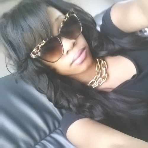 5`41/2 height 135 lbs,  birth name Zhane ` Steen official Female stallion 
-I'm chasing paper til it chase me! * I lead u follow!  :)