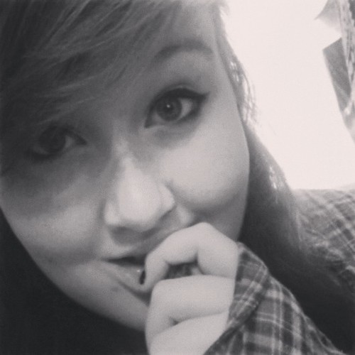 Pierce The Veil-Hold On Till May (Acoustic) ♥