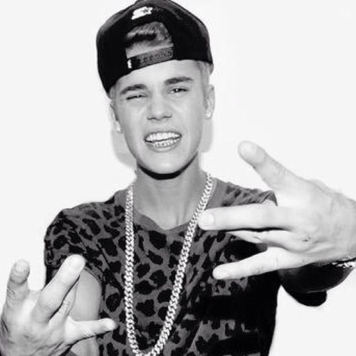 I LOVE JUSTIN DREW BIEBER AND I BELIEVE I WILL MEET HIM ONE DAY❤2nd account