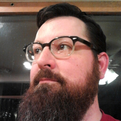 Certified Cicerone. Petter of dogs.