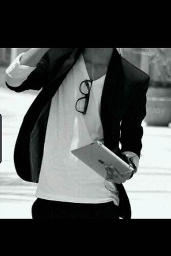 webmail989's profile picture. 