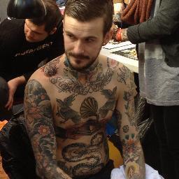 En contra del racismo o ideologías que estén en contra o critiquen a la sociedad moderna y su arte, moda y estilo de vida. CADA TATUAJE OCULTA UNA HISTORIA.