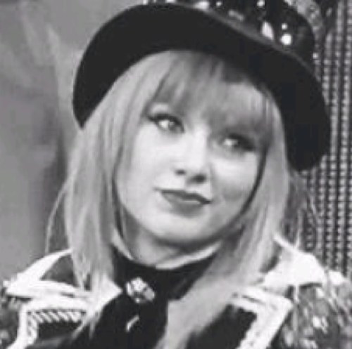 My official acc : @taylorswift13