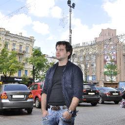 Живу настоящим. Уверен в будущем. Научился в прошлом.