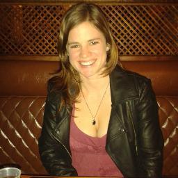 Online marketing enthusiast | Trend watcher | Web and SEO analyst | Lover of boxing and chocolate