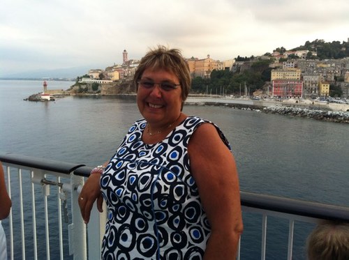 griotte52's profile picture. Michelle avec 2 ailes, 1ère adjointe de ma commune, j'M mon mari, mon fils, la politique (4 mandats) les animaux, le champagne et le tricot !!! carpe diem ...