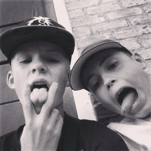 Im just livin my life, Insta. _pimmetje /vvHekelingen c1 with @PGB__ @Quinnababy1/ oude maas