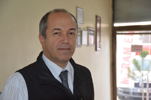 Allianz, Halk ve Ak sigorta acentelikleri, Hazım Uluşahin iş Merkezi B Blok No 30/M Selçuklu-Konya Tel 0332 2353036, 1991 den bu yana hizmete devam ediyor