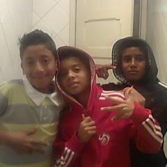 gente me adiciona ai no facebook http://t.co/rFsNaeDmMt
