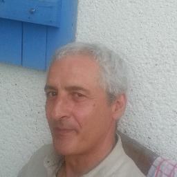 Les gens sont  notre plus grande richesse entrepreneur marié Italo-Franco-Anglo-Espagnol  On naît nu, mouillé et affamé,puis les choses empirent  W.C Field