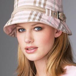 ViginiaDuch5321's profile picture. Mis padres aún no saben que soy adoptada.