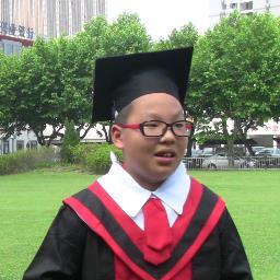 拒絕平庸，远离邪恶，拥抱良善。一个退休大学老师，努力活出美好人生。