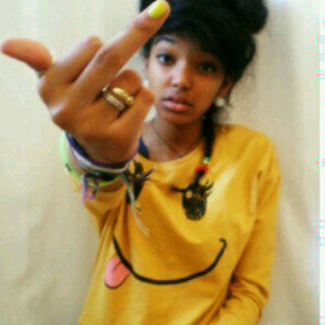...Loadz of L♥ﻉ‎ for...ƕǷGod,mum,muZIK, bestiez,chocolatez,U nd ma lil nawti self☺ℓ℗...jez fuck d bio nd jez h!t da folow butt0n↕↖↗♥sάmiee•™