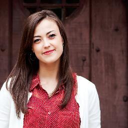 Storyteller, proud Aggie and lover of good food, yoga and @tikiwess. Tweets are my own.