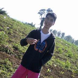 Bapak-bapak 2 Anak.