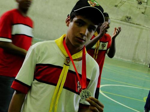 Quanto Maiores Somos Em Humildade,Mais Próximos Estamos Da Sabedoria.