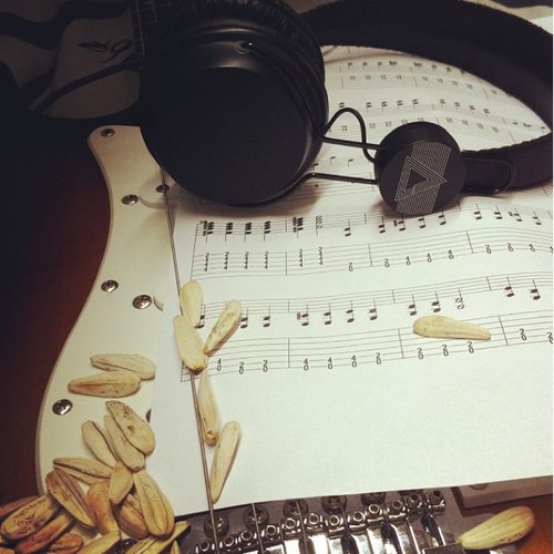 iMusicUptodate's profile picture. 